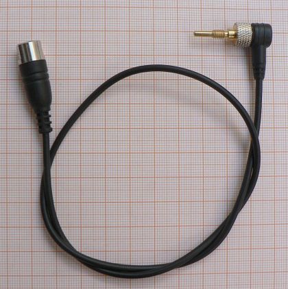 Adaptor de antena, pe cablu, pentru aparatele marca Motorola: V998