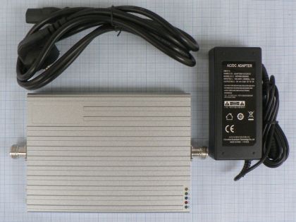 Amplificator/repetor de semnal pentru reteaua E-GSM/GSM,  pentru suprafete de pina la  2000mp