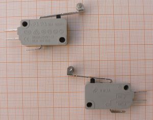 Microintrerupator rosu limitator cu lamela +rola 29mm 220v/20A mm